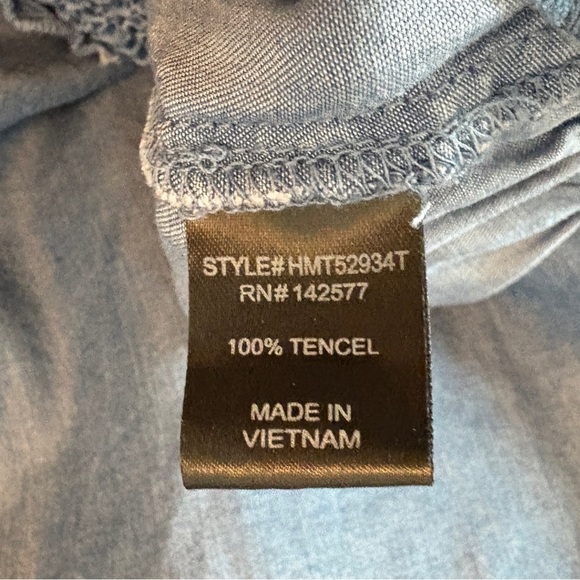 Haute Monde Denim Smock Waist Long Sleeve Blouse, Womens size Medium - Picture 10 of 13